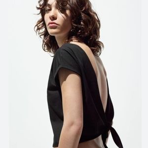 Aritzia Black Open-Back Short Sleeve Tee